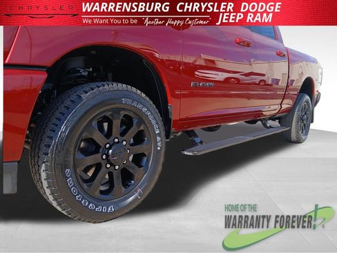 New 2026 RAM 2500 Laramie AWD/4WD image 34