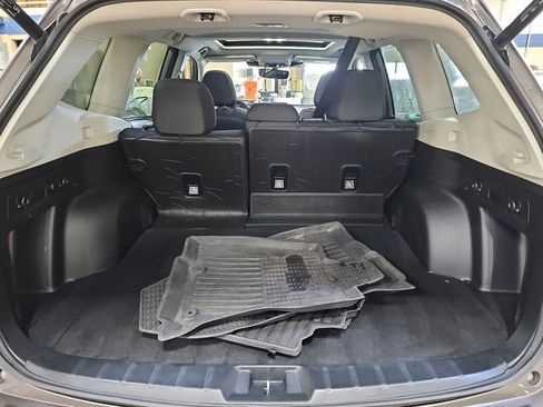 Used 2022 Subaru Forester Premium w/ Popular Package #3 image 26