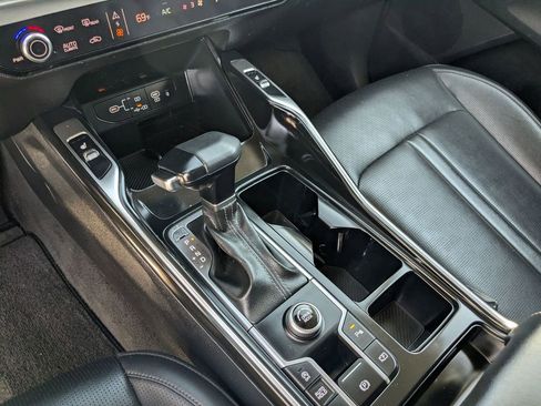 Used 2024 Kia Sorento S image 26