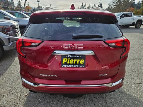 Used 2019 GMC Terrain Denali w/ Advanced Safety Package image 5