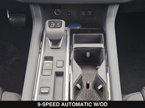 New 2026 Nissan Pathfinder SL image 24