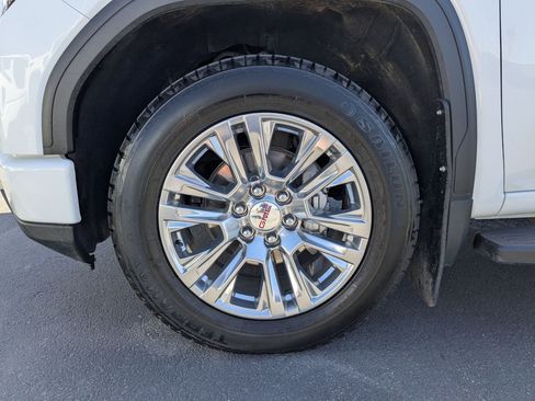 Used 2023 GMC Sierra 1500 Denali AWD/4WD image 39