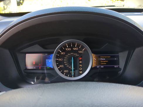 Used 2013 Ford Explorer XLT image 33