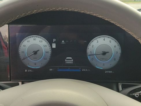 Used 2025 Hyundai Elantra SEL image 31