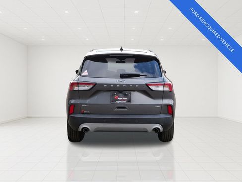 Used 2022 Ford Escape SEL w/ Technology Package FWD image 5