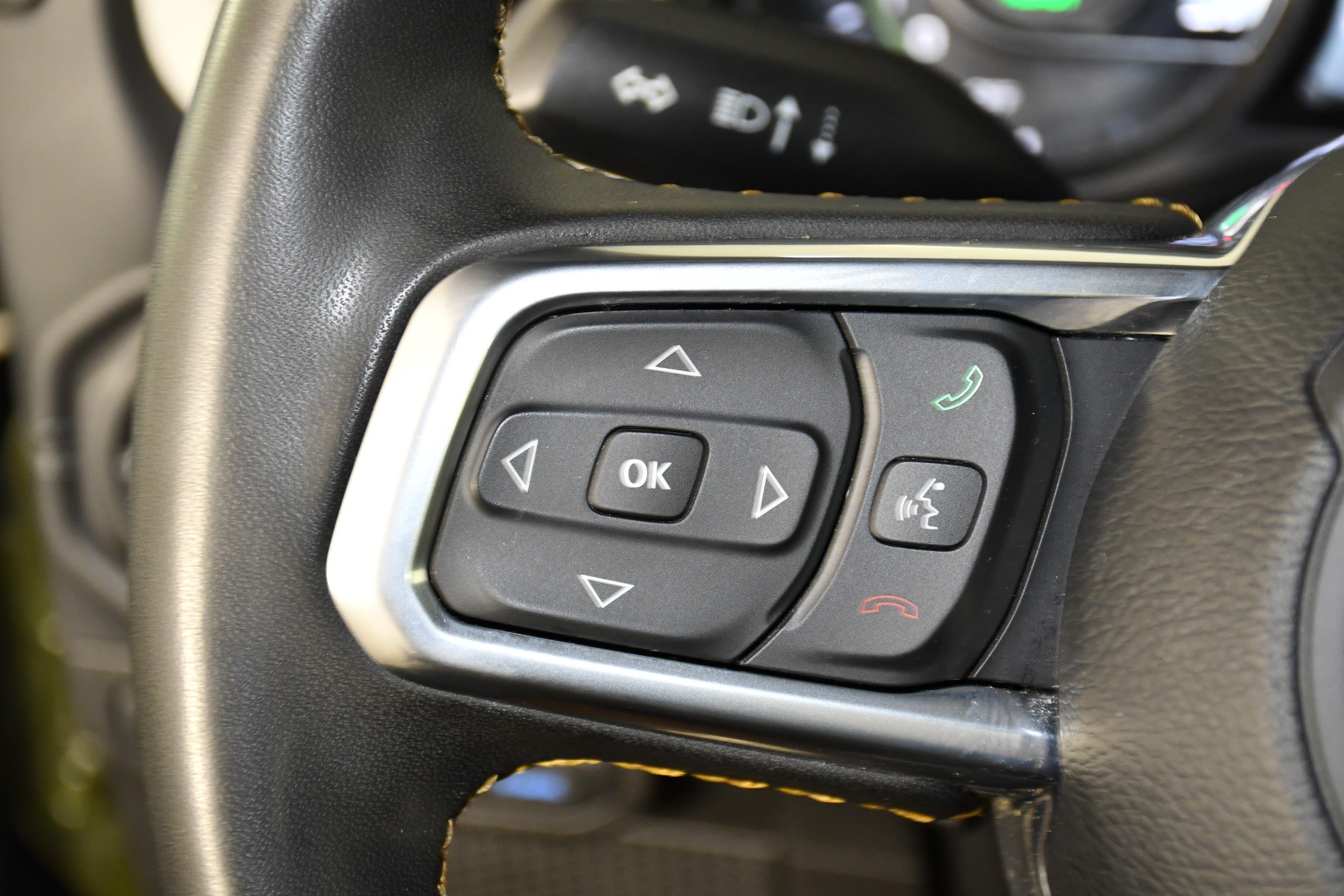 Used 2024 Jeep Wrangler Unlimited Sahara AWD/4WD image 20