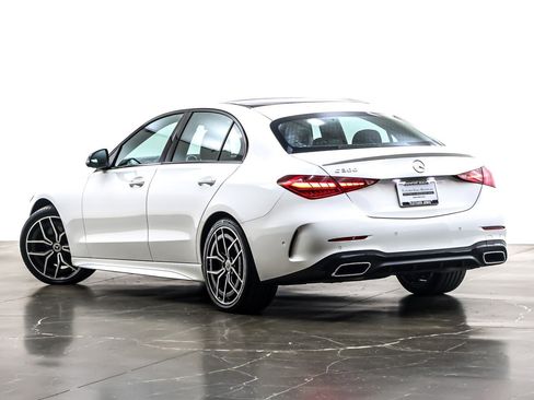 Used 2023 Mercedes-Benz C 300 Sedan image 12