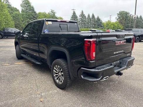 Used 2023 GMC Sierra 1500 AT4 w/ AT4 Preferred Package AWD/4WD image 4