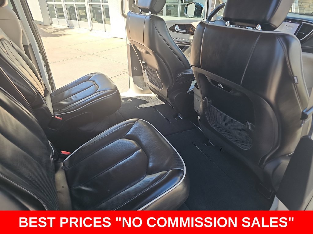 Used 2023 Chrysler Pacifica Limited FWD image 11