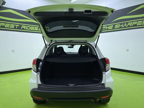 Used 2022 Honda HR-V EX image 9