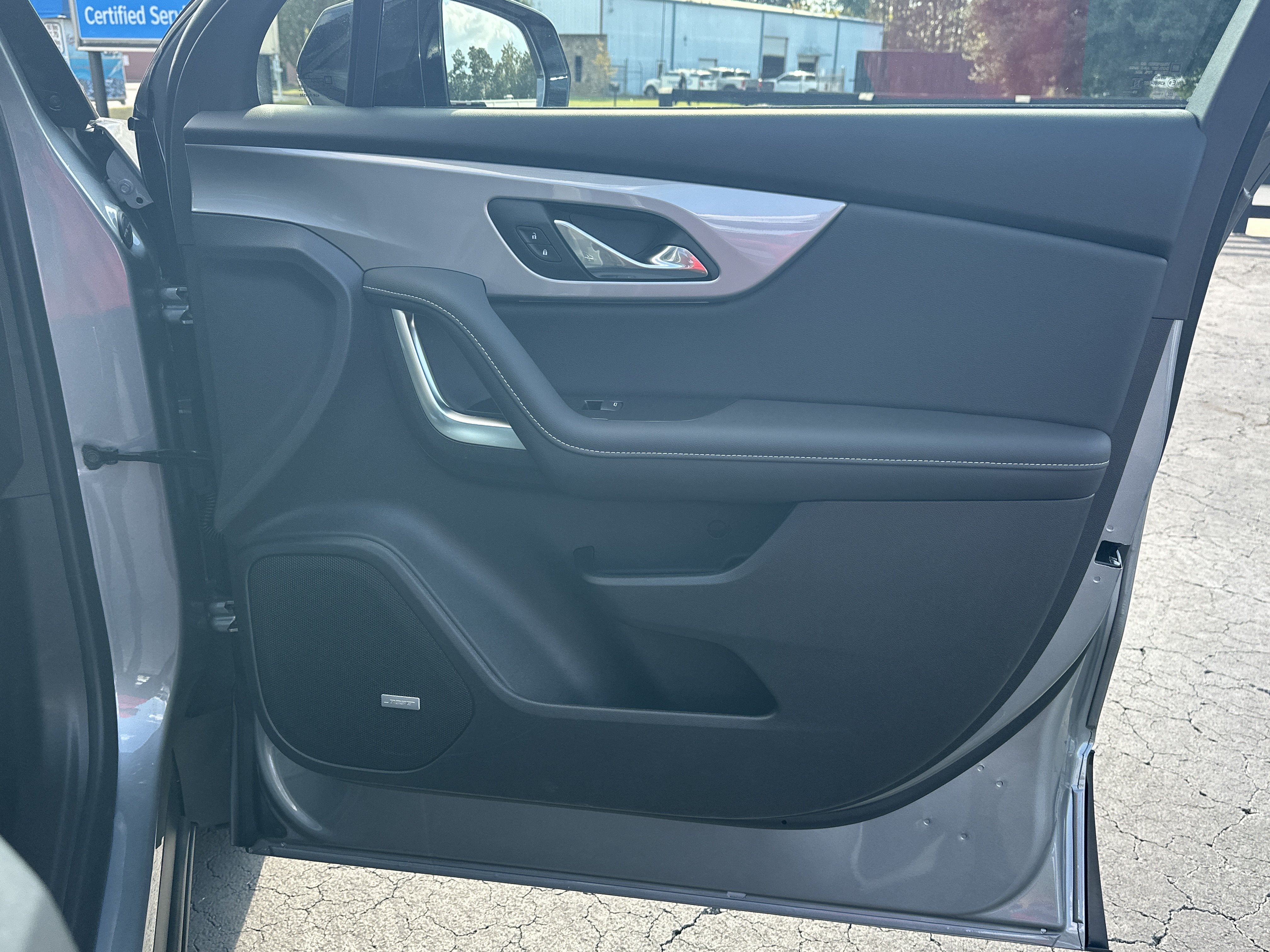 New 2026 Chevrolet Blazer LT w/ Sound & Technology Package FWD image 16