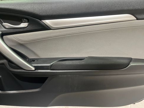 Used 2016 Honda Civic EX-T image 17