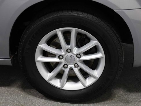 Used 2016 Dodge Grand Caravan SXT image 42