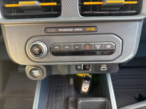 Used 2025 Ford Maverick Tremor AWD/4WD image 31