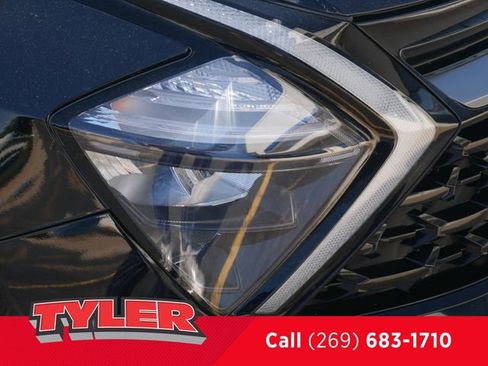 Used 2023 Kia Sportage X-Line w/ X-Line Premium Package AWD/4WD image 10