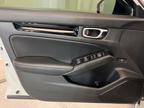 Used 2025 Honda Civic Sport Touring image 15