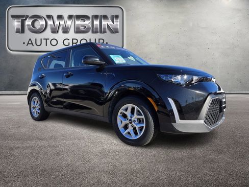 Certified 2024 Kia Soul LX w/ Option Group 015 FWD image 2