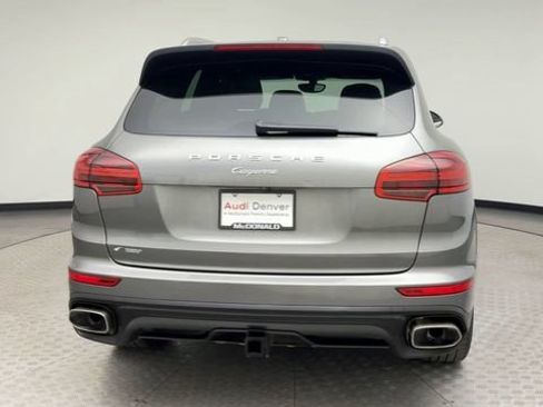 Used 2015 Porsche Cayenne Diesel AWD/4WD image 3