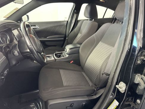 Used 2023 Dodge Charger SXT image 15