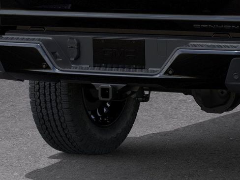 New 2026 GMC Canyon Denali w/ LPO, Denali Black Edition image 14