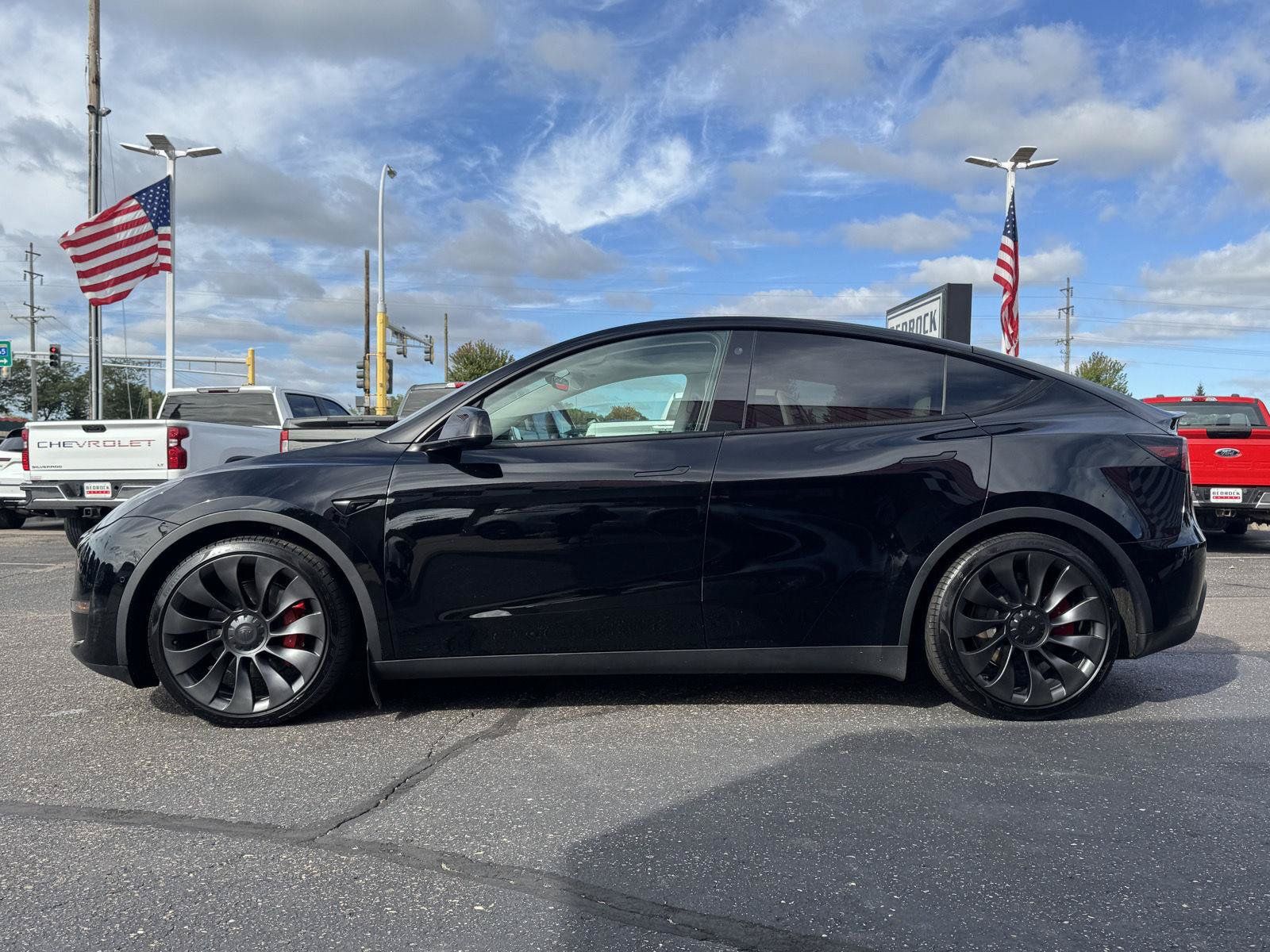 Used 2022 Tesla Model Y Performance AWD/4WD image 4