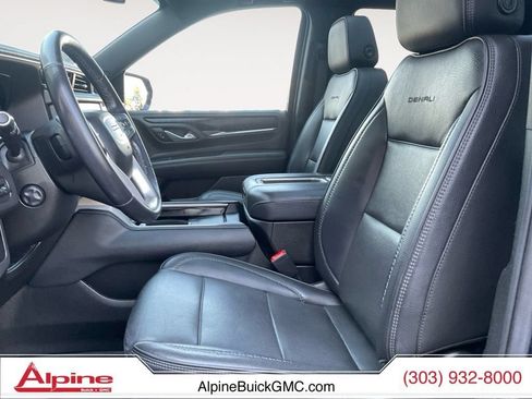 Used 2022 GMC Yukon Denali AWD/4WD image 9