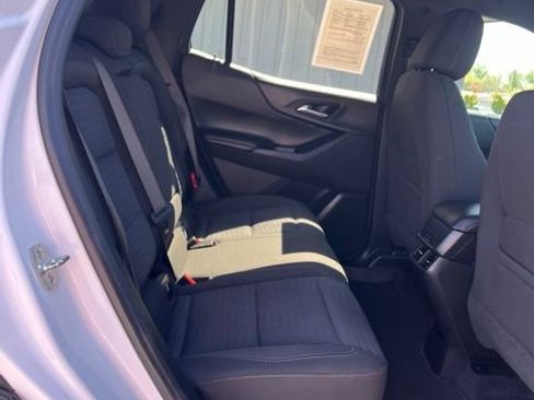 Used 2025 Chevrolet Equinox LT AWD/4WD image 28