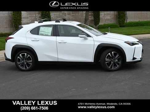 New 2026 Lexus UX 300h FWD image 3