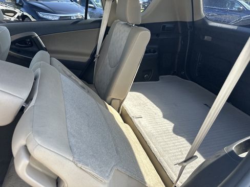 Used 2012 Toyota RAV4 4WD V6 w/ Tow Prep Pkg image 15