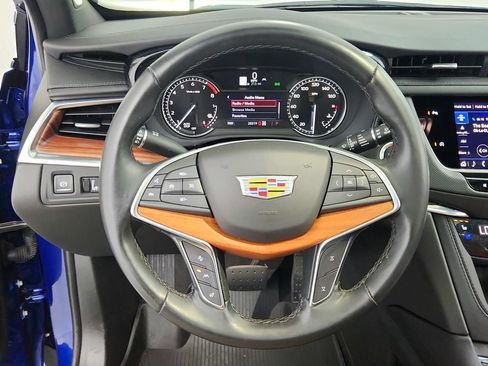 Used 2024 Cadillac XT5 Premium Luxury w/ LPO, Floor Liner Package AWD/4WD image 19