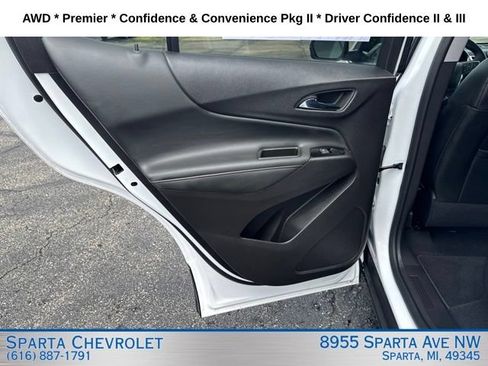 Used 2024 Chevrolet Equinox Premier AWD/4WD image 35