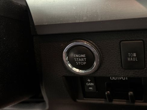 Used 2020 Toyota Tundra Platinum AWD/4WD image 21
