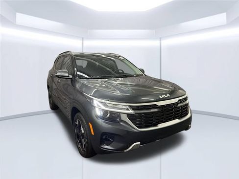 Certified 2025 Kia Seltos S AWD/4WD image 4