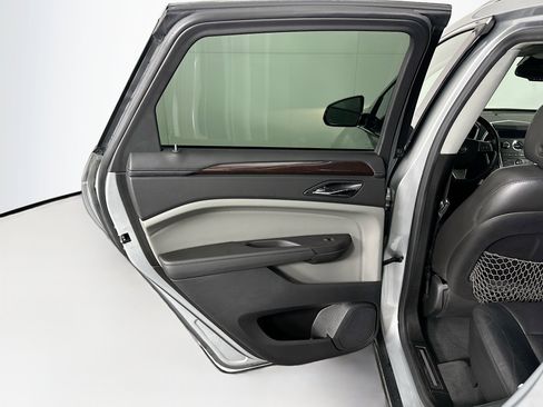 Used 2011 Cadillac SRX Luxury image 25