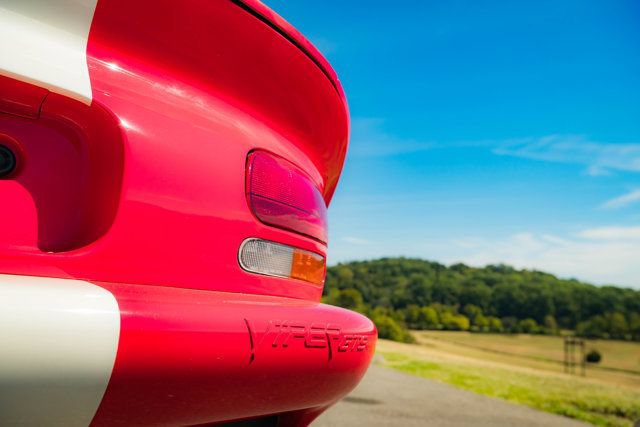 Used 2002 Dodge Viper GTS RWD image 12