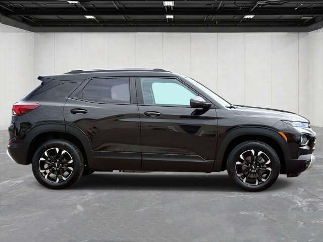 Used 2023 Chevrolet TrailBlazer LT w/ Convenience Package AWD/4WD image 4