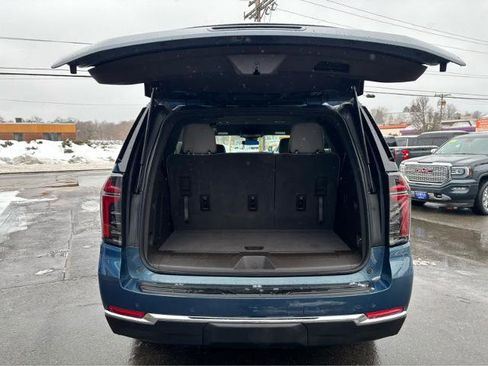 Used 2025 Chevrolet Tahoe LS image 8