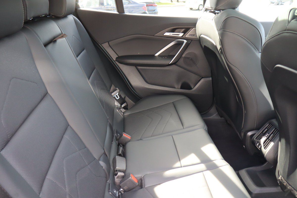 Used 2026 BMW X2 M35i AWD/4WD image 26