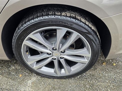 Used 2024 Chevrolet Malibu LT image 33