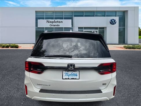 Used 2025 Honda Odyssey EX-L image 6