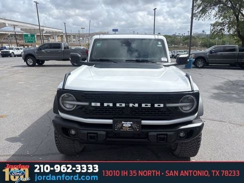 Certified 2023 Ford Bronco Wildtrak image 2