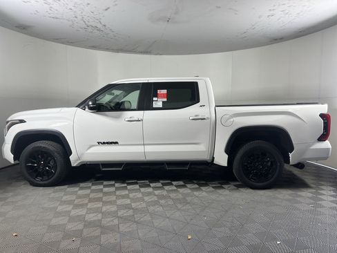 Used 2024 Toyota Tundra SR5 w/ SR5 Premium Package AWD/4WD image 9