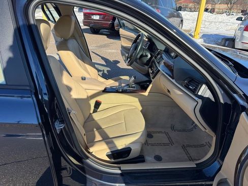 Used 2014 BMW 320i xDrive Sedan image 26