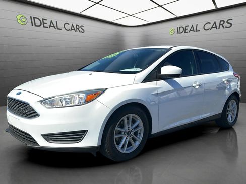 Used 2018 Ford Focus SE FWD image 1