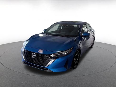 Used 2025 Nissan Sentra SV FWD image 5