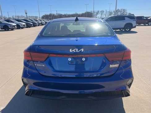Used 2023 Kia Forte LXS image 4