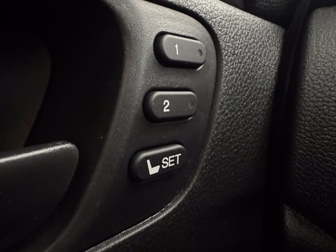 Used 2022 Honda Passport EX-L image 23