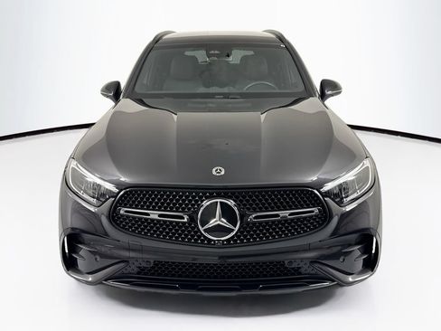 Certified 2026 Mercedes-Benz GLC 300 image 2
