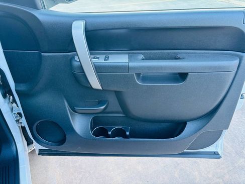 Used 2011 GMC Sierra 1500 SLE w/ Power Tech Package image 32