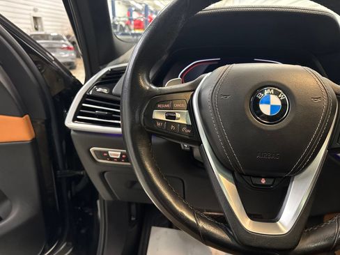 Used 2022 BMW X5 xDrive40i w/ Luxury Seating Package AWD/4WD image 12